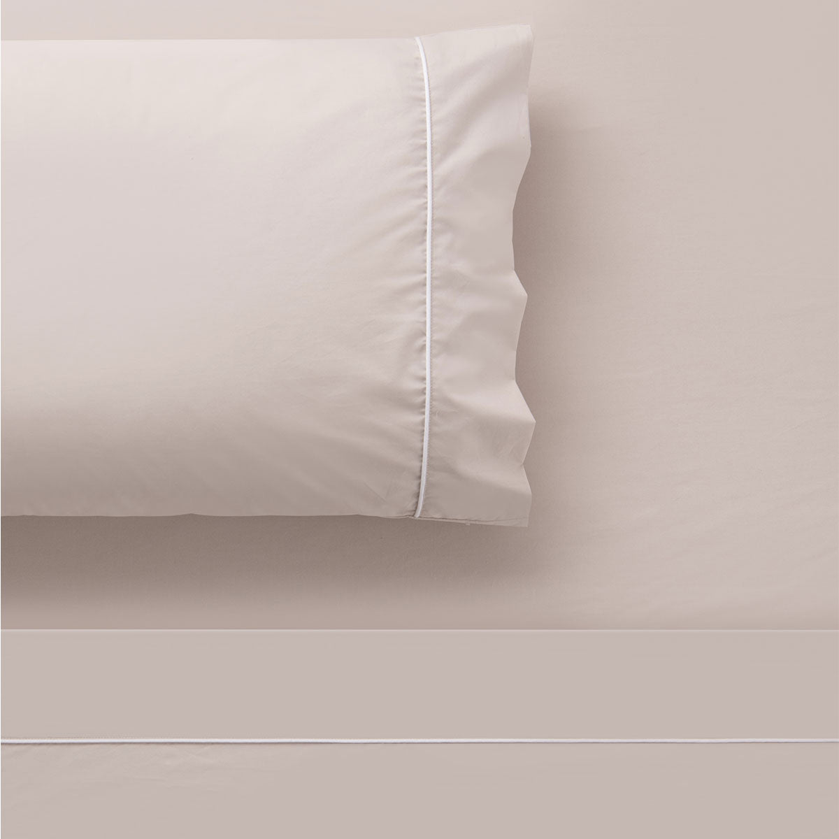 Accessorize White/Natural Piped Hotel Deluxe Cotton Sheet Set Queen