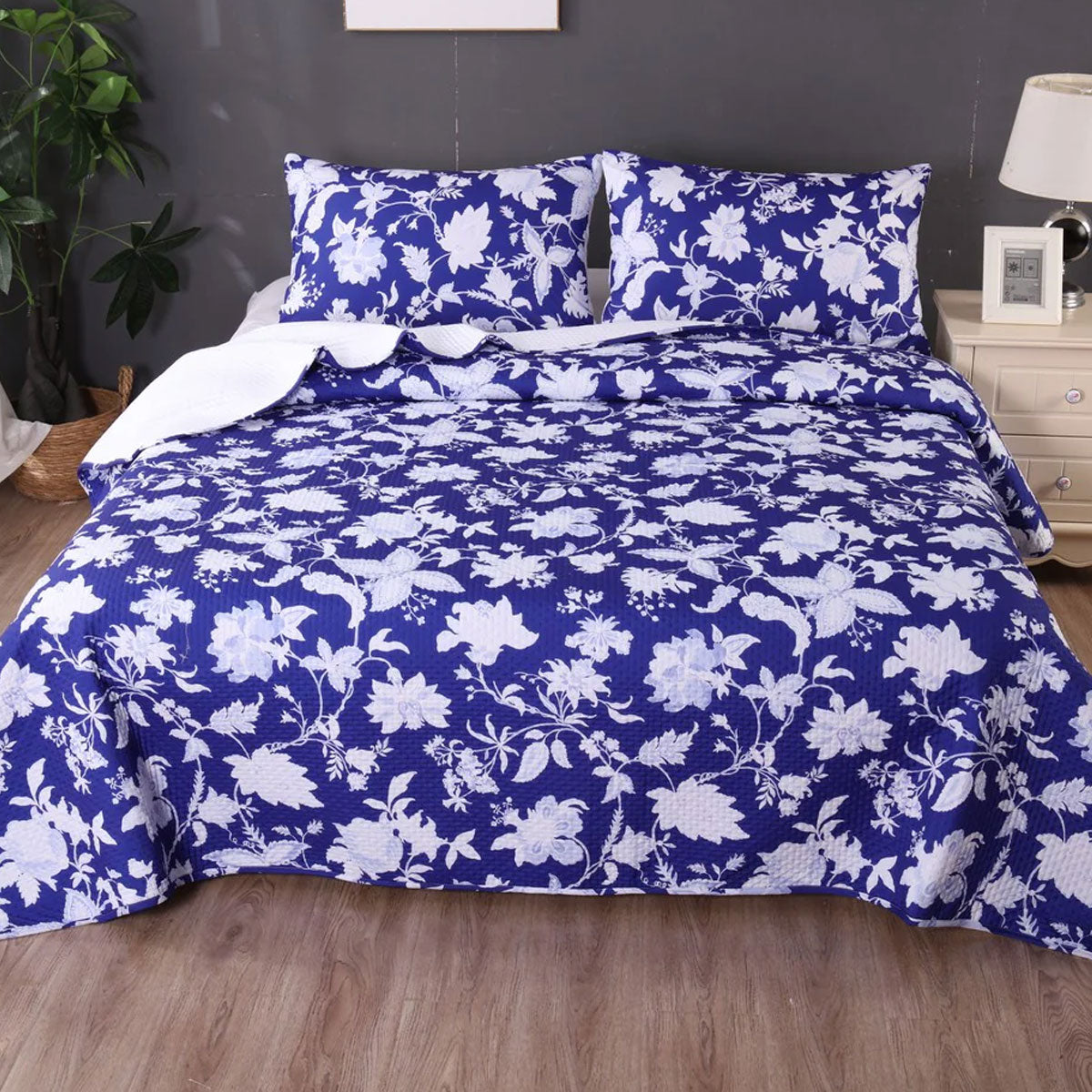 Ramesses Spring Blue 3 Pcs Bamboo Blend Ultrosonic Reversible Comforter Set King