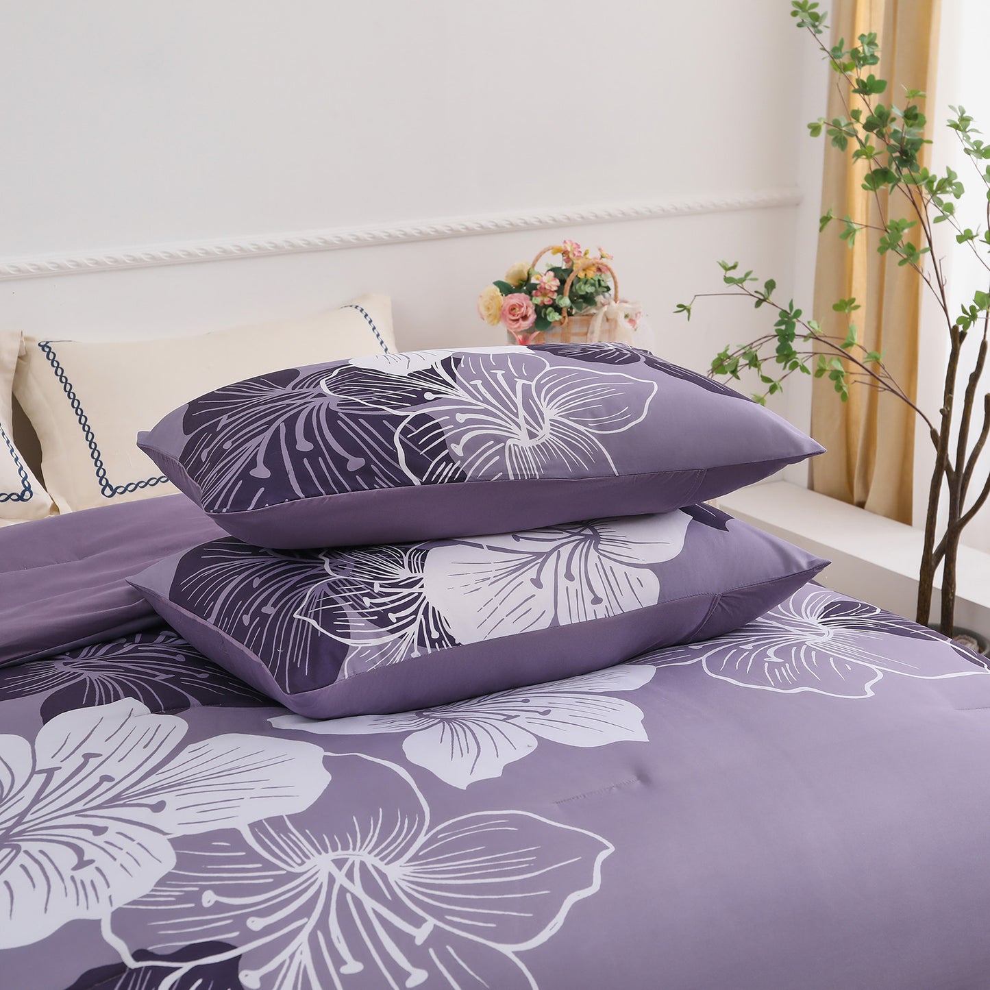 King Comforter Set, Dark Purple Floral 3-Piece Bedding, Soft Microfiber for All Seasons