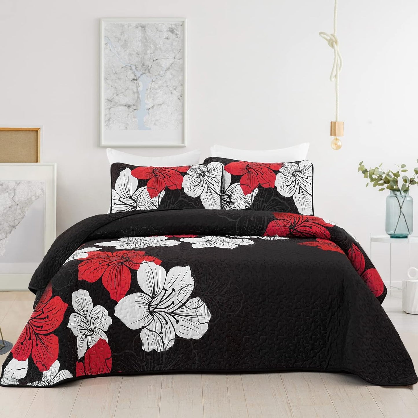 Glorious Quilted coverlet and pillowcovers set: Unmatched Beauty - Queen size