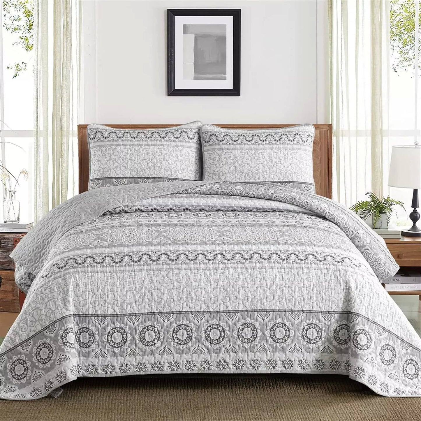 Striking Quilted coverlet and pillowcovers set: Make a Bold Impact - Queen size