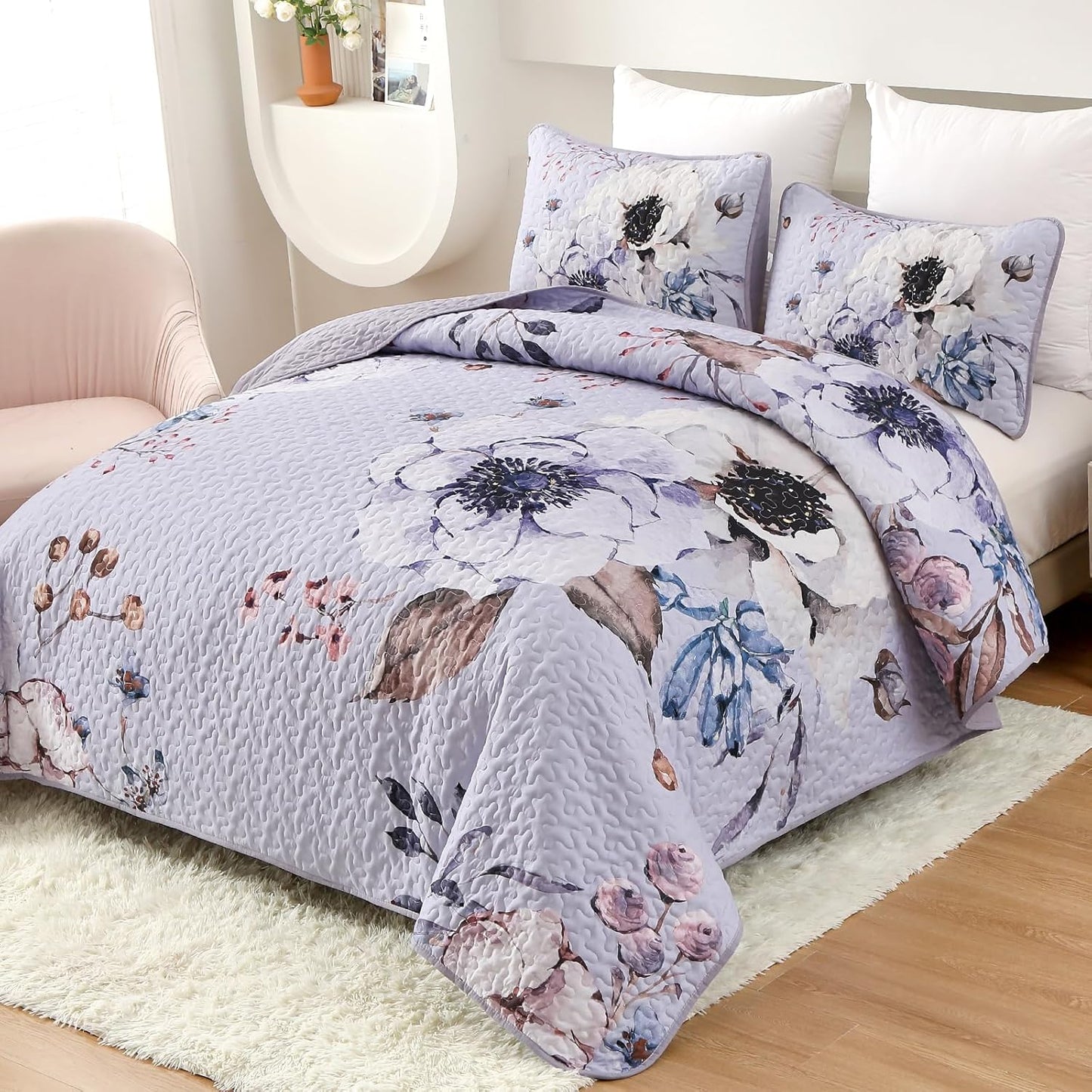 Beautiful Quilted coverlet and pillowcovers set: Comfortable and Versatile - Queen size