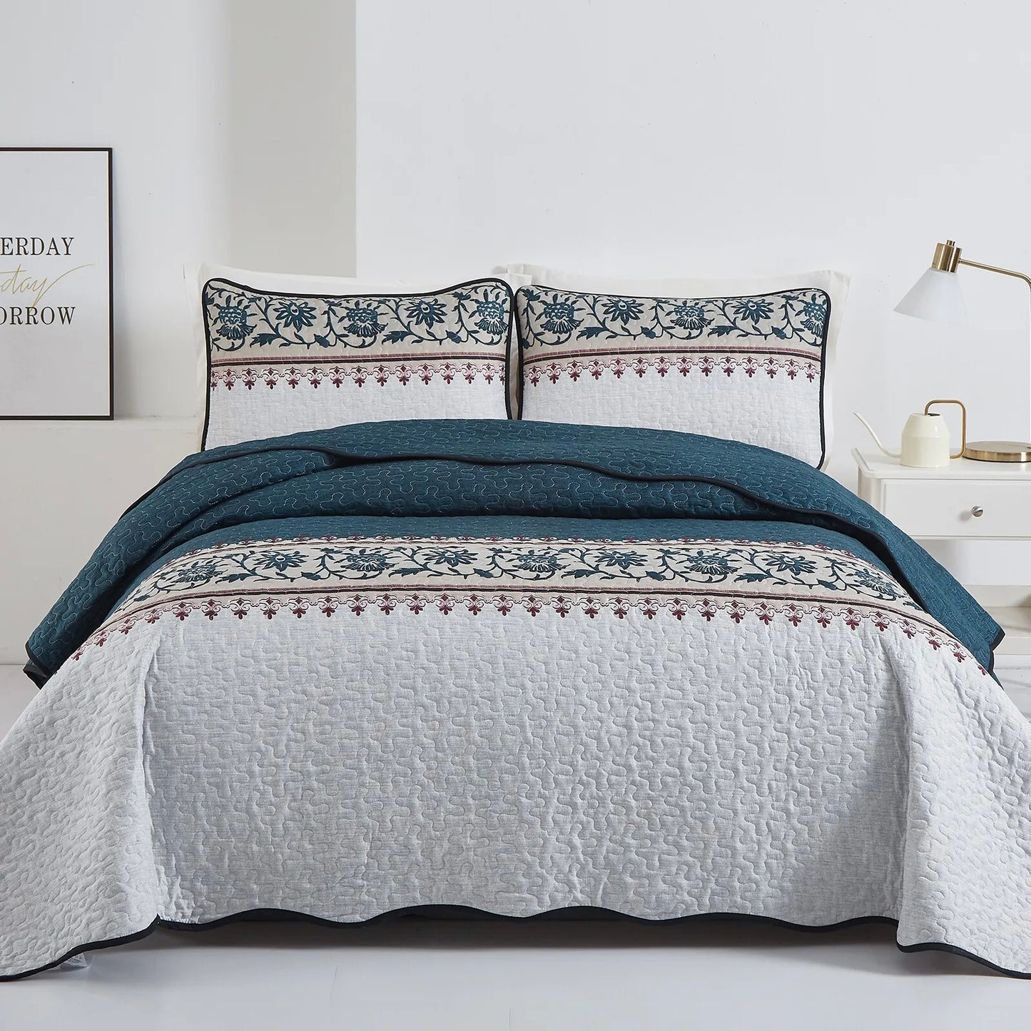 Distinguished Quilted Bedspread and Pillowcases Set: Enhance Your Bedroom Appeal - Queen size